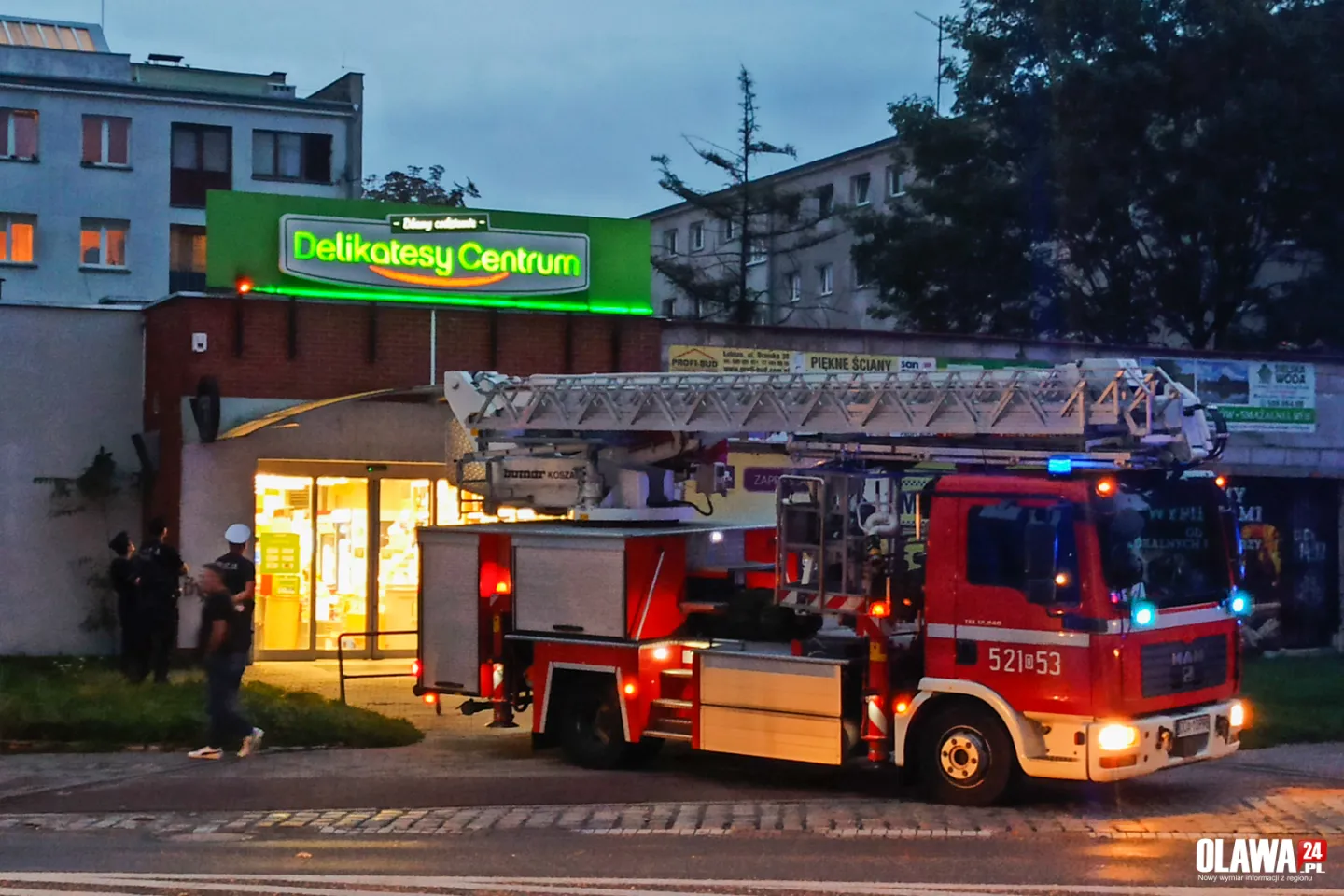 Pożar przy Kasprowicza. Palił się szyld reklamowy