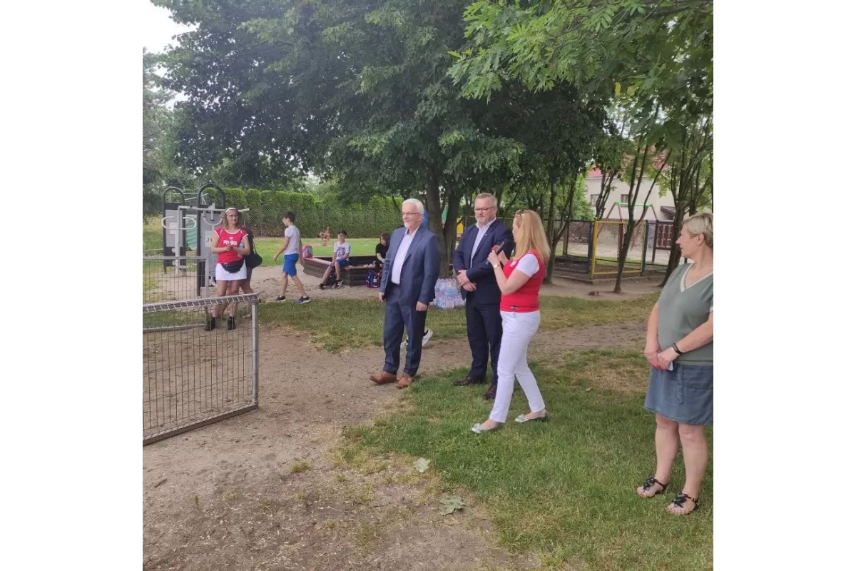 Sport wybieramy, po używki nie sięgamy. Rozegrali mecz przyjaźni 