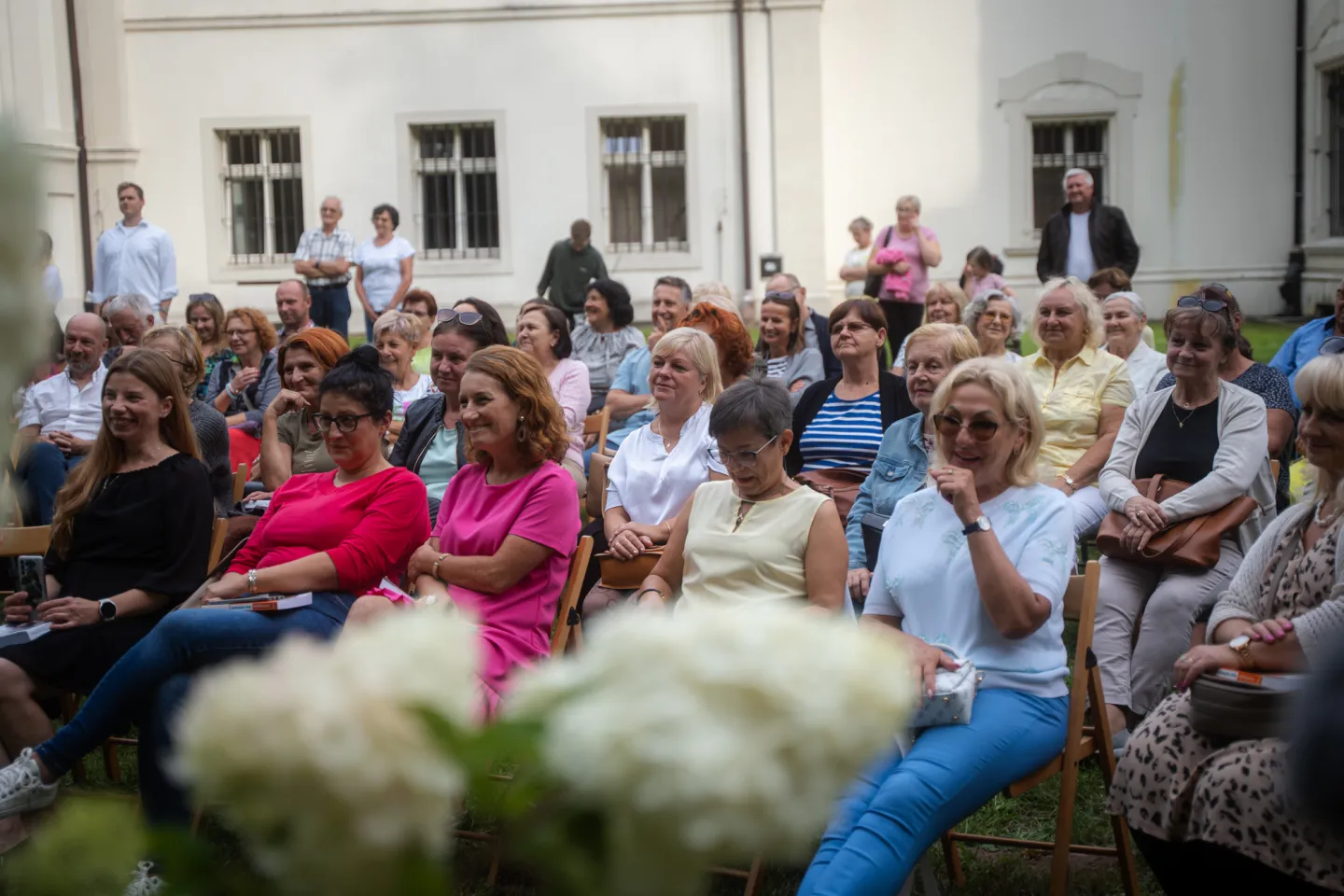 Narodowe Czytanie przy pałacu