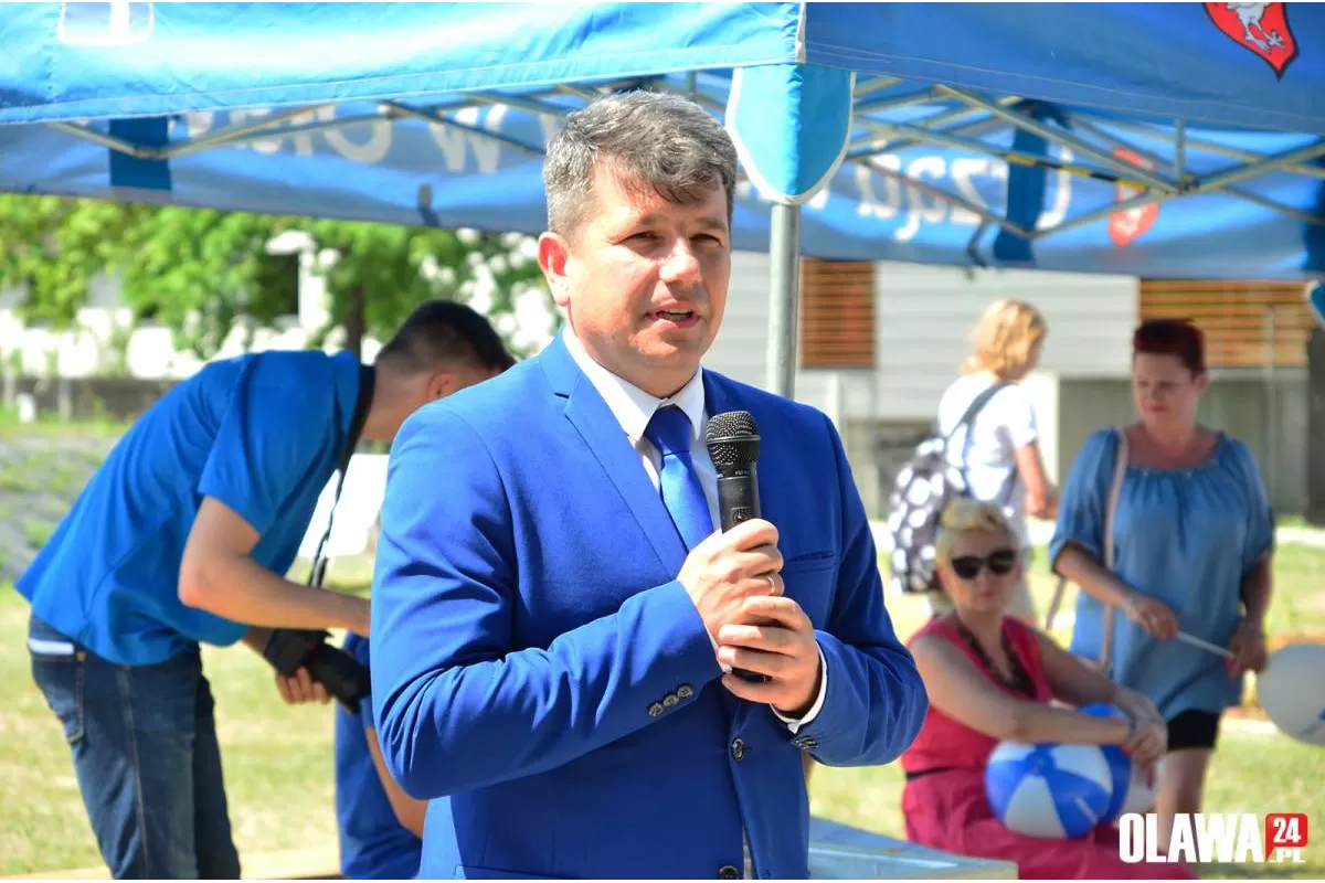 Oławski basen w pełni otwarty