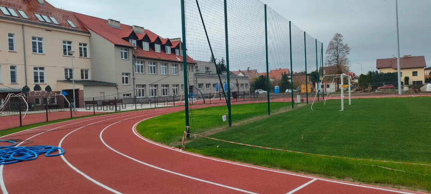 Kompleks sportowy przy czwórce na ukończeniu