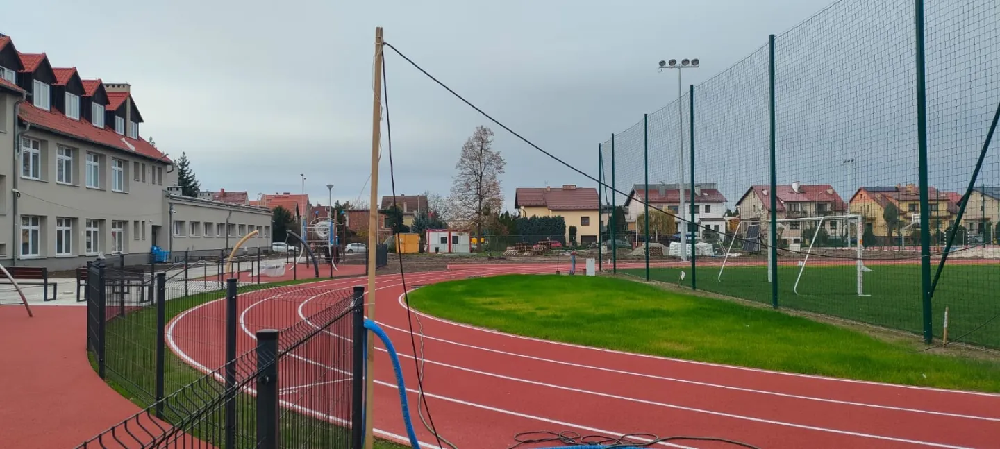 Kompleks sportowy przy czwórce na ukończeniu