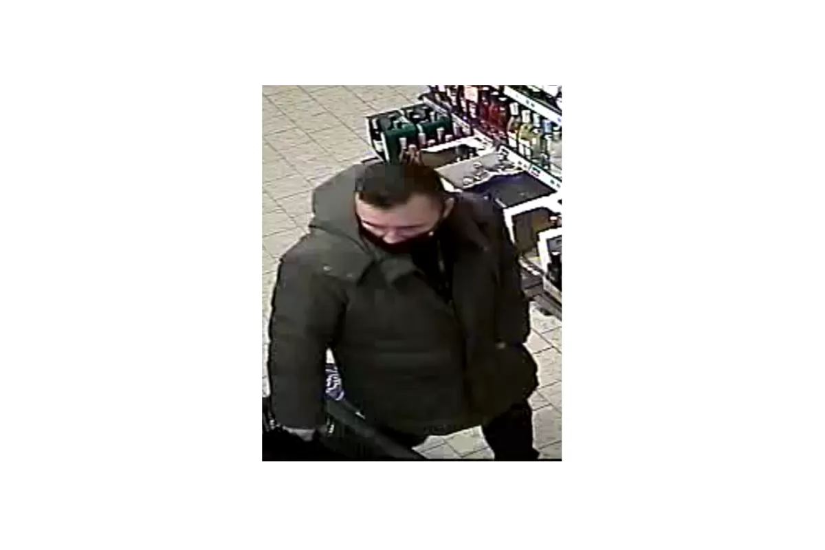 Rozpoznajesz mężczyznę ze zdjęcia? Skontaktuj się z policją 
