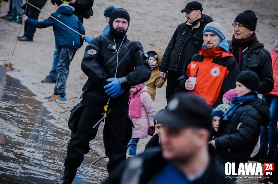To nie były ćwiczenia. Strażacy w akcji na lodzie [VIDEO]
