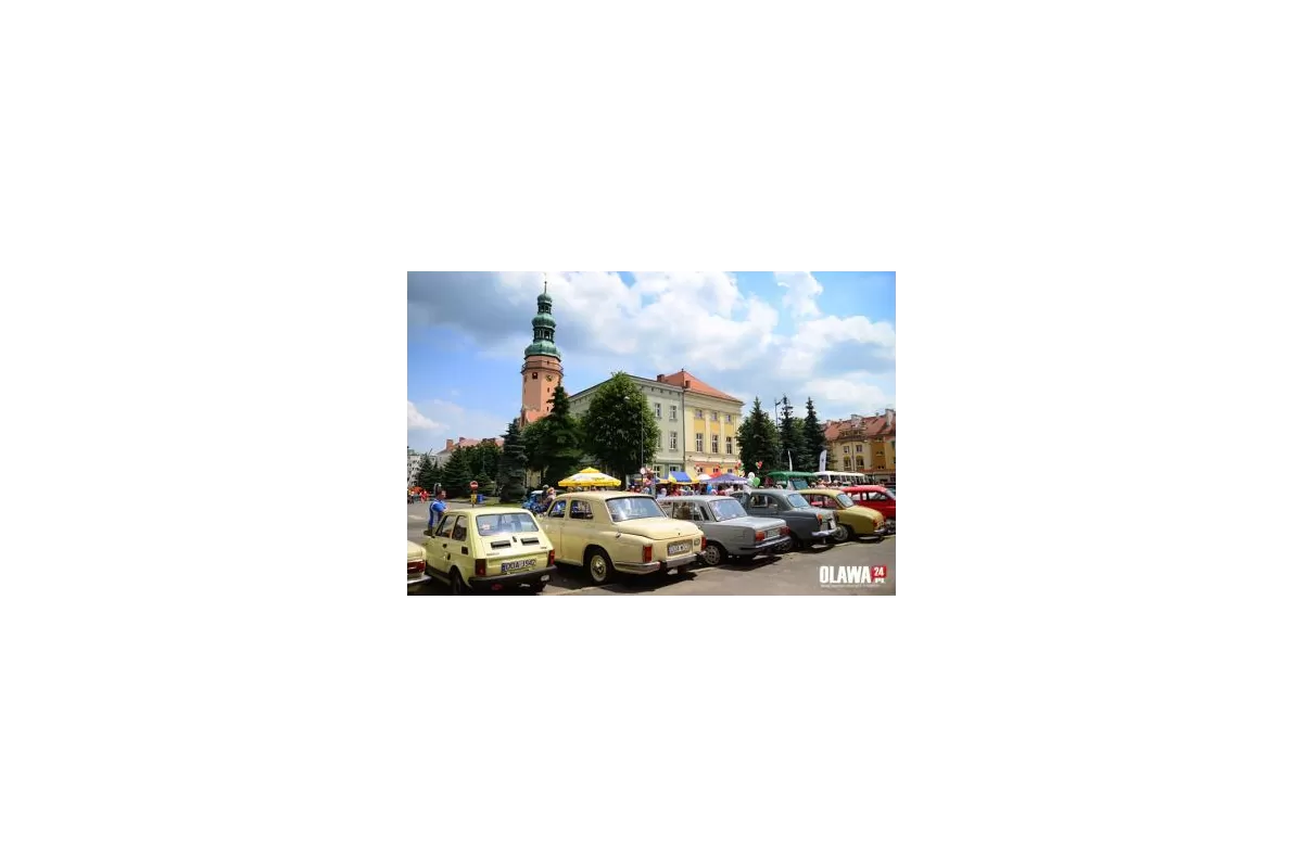 Trwa Dzień Koguta na oławskim Rynku