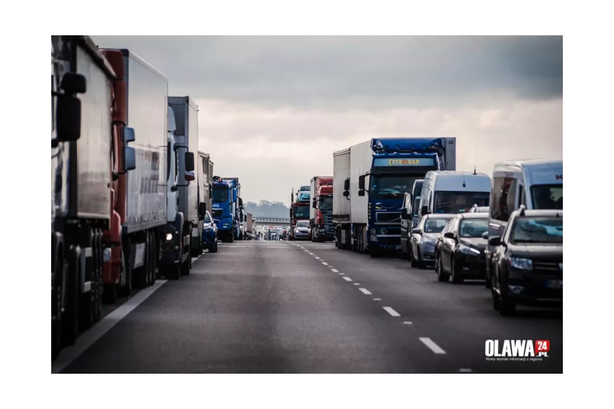 Wypadek na A4. Zderzyły się ciężarówki