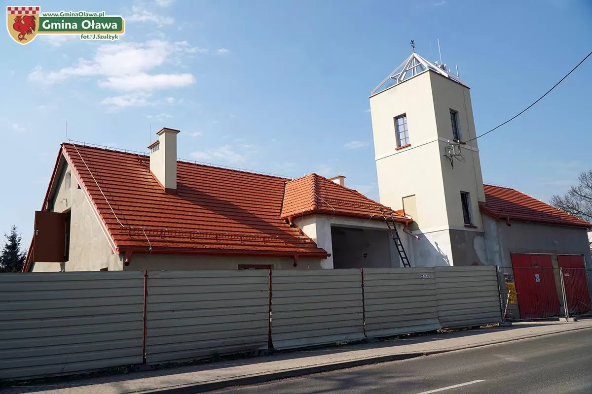 Remiza w Sobocisku coraz ładniejsza