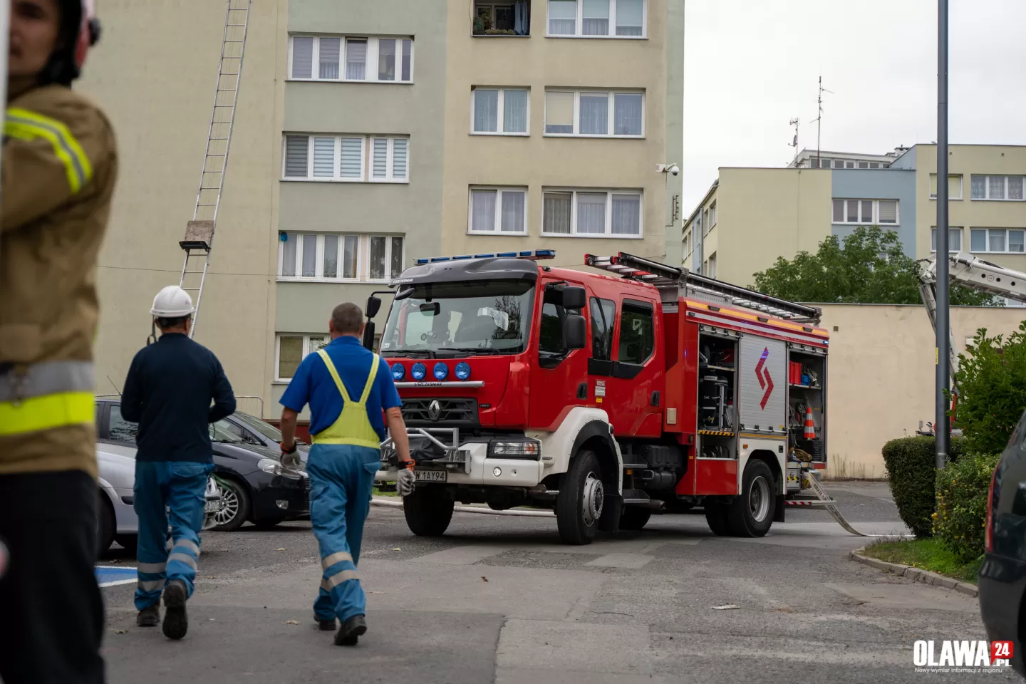 Pożar na dachu bloku mieszkalnego 