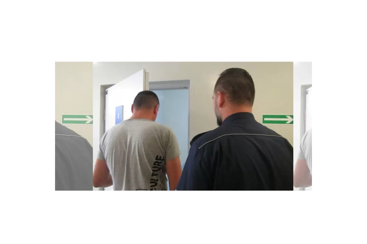 Pijany prowadził samochód ciężarowy i chciał dać łapówkę policjantom