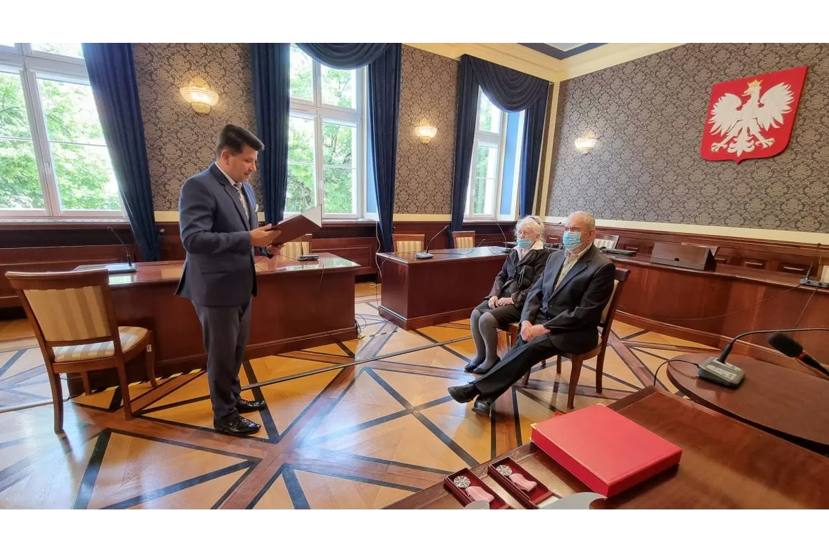 Burmistrz pogratulował Państwu Cięszczykom