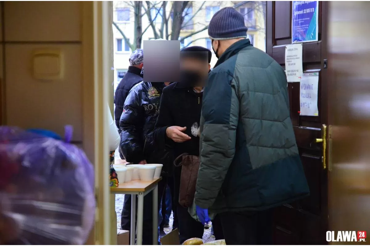 Paczki od Caritas trafiły do potrzebujących 
