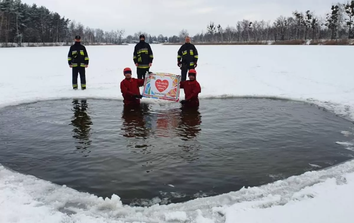 Przerębel w kształcie serca gotowy. Jutro morsowanie dla WOŚPu