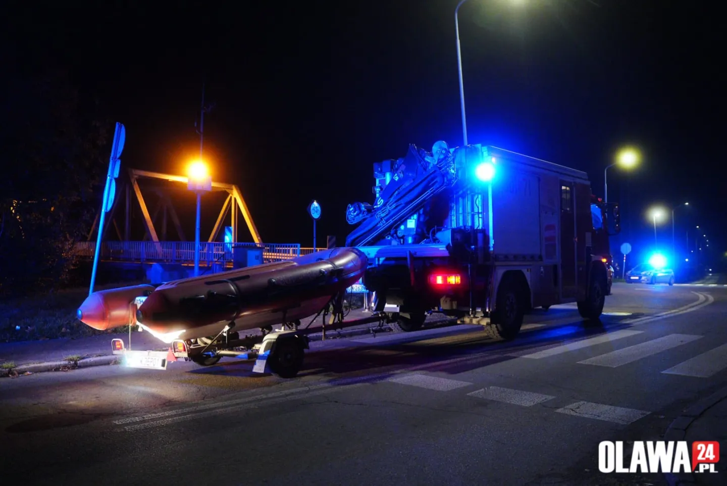 Akcja nad Odrą. Ktoś prawdopodobnie skoczył z mostu