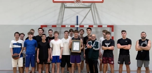 Koszykarze Zespołu Szkół w Oławie wracają na tron Mistrzostw Powiatu