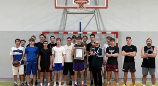 Koszykarze Zespołu Szkół w Oławie wracają na tron Mistrzostw Powiatu