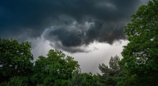 W powiecie bardzo upalnie. Prognozowane są też silne burze