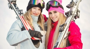 Narty Head w narciarstwie zjazdowym - na co zwrócić uwagę przy wyborze sprzętu?