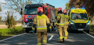Potrącenie rowerzysty w Oławie. 77-latek trafił do szpitala