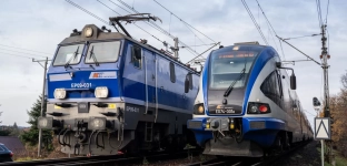 Ogień przy wagonie pociągu do Krakowa. Interweniowały służby