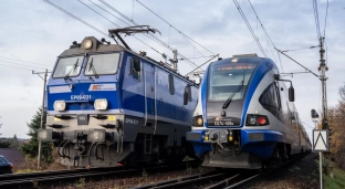 Ogień przy wagonie pociągu do Krakowa. Interweniowały służby