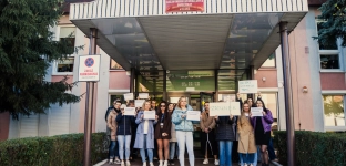 Protest w ZUS. Pracownicy wychodzą przed budynki w całej Polsce, także w Oławie