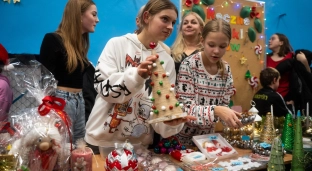 Świąteczny Kiermasz w oławskiej dwójce