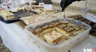 Upiecz ciasto dla Mai Zegar