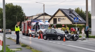 Nie ustąpiła pierwszeństwa motocykliście. 46-latek trafił do szpitala
