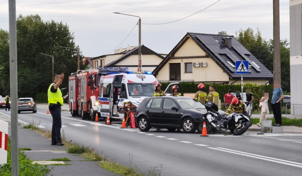 Nie ustąpiła pierwszeństwa motocykliście. 46-latek trafił do szpitala