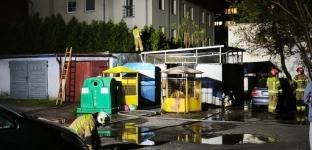 Pożar śmietnika szybko się rozprzestrzenił. Zapalił się samochód osobowy