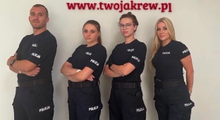 Policjanci z Oławy oddali krew dla rannych po poważnym wypadku na A4