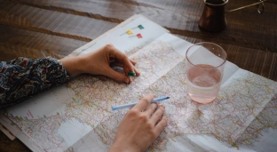 Wakacje bez tłumów - 7 mniej znanych miejsc, które Cię zachwycą