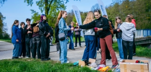 Dzień Ziemi w Oławie. Wspólnie posprzątali Park Miejski
