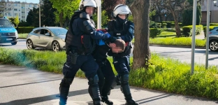 Nie ma zgody na bandytyzm. Akcja policji podczas meczu w Oławie