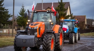 Jutro protest rolników. Maszyny rolnicze zablokują drogę w Godzikowicach i wjazd na autostradę!