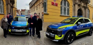 Oławska policja z nowym samochodem