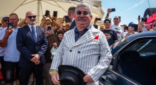 72 lata i wciąż na pełnych obrotach! Minister Leszek obchodzi dziś urodziny