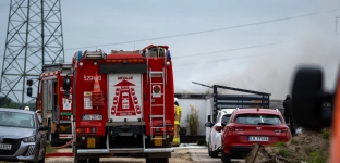 Pożar garażu w Marcinkowicach. Na miejscu sześć zastępów straży pożarnej