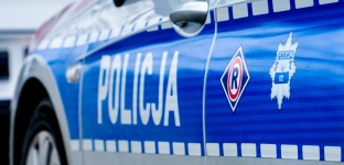 Rowerzysta wjechał na pasy i zderzył się z Nissanem