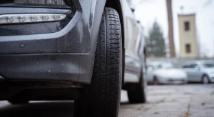 Seria kradzieży tablic rejestracyjnych w Oławie