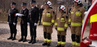 OSP Bystrzyca rozpoczyna #SkakankaChallenge. Pomagają Stasiowi Boruniowi