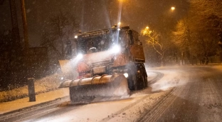 IMGW ostrzega i zapowiada opady śniegu