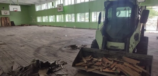 Jelcz-Laskowice: Trwa remont sali gimnastycznej