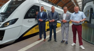 Koleje Dolnośląskie ruszyły do Świnoujścia! Pociąg Premium Nadmorski będzie woził pasażerów przez całe lato