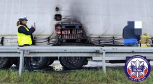 Utrudnienia na A4. Zapaliła się naczepa