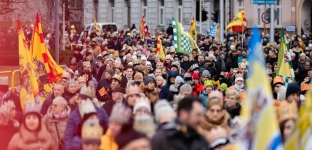 Orszak Trzech Króli w Oławie: radość, kolędy i zabytkowy traktor