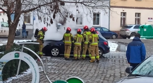 Dwa pożary samochodów w Oławie w ciągu trzech dni