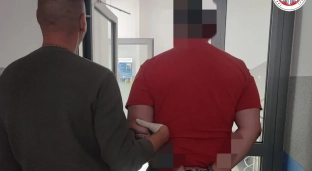 Brutalnie pobił, groził nożem i okradł. Mężczyzna z Oławy zatrzymany