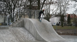 Dorośli, alkohol i hałas. Co dalej ze skateparkiem w Oławie?