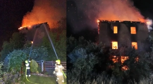 Płonął stary młyn. Strażacy walczyli z dużym ogniem